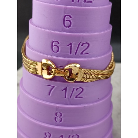 Vintage Monet Slide Mesh Bracelet Priscilla Gold Tone 7.5" Signed - Picture 7 of 8